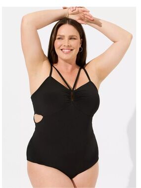 NWT Torrid Sweetheart
Strappy Cut-out
Bodysuit